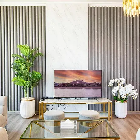 Magnificent New 3 Bedroom With Stunning View To Burj Khalifa & Fountain View Dubai Exterior photo